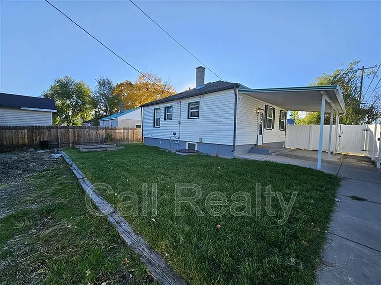 1603 E Lacrosse Ave — Photo 17