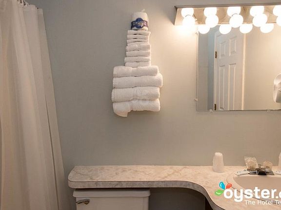5th image of 198 E Grand Ave #314