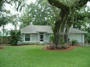 205 S Nursery Rd, Leesburg, FL 34748