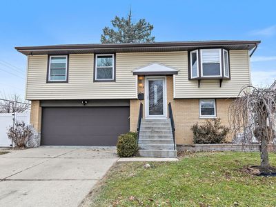 1014 Vine St, Streamwood, IL, 60107