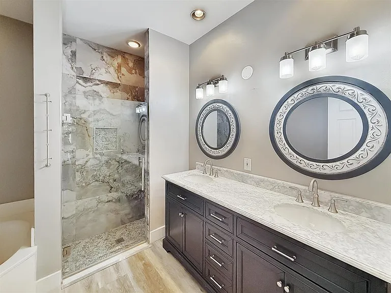 2400 E Aragon Blvd #2 — Photo 16