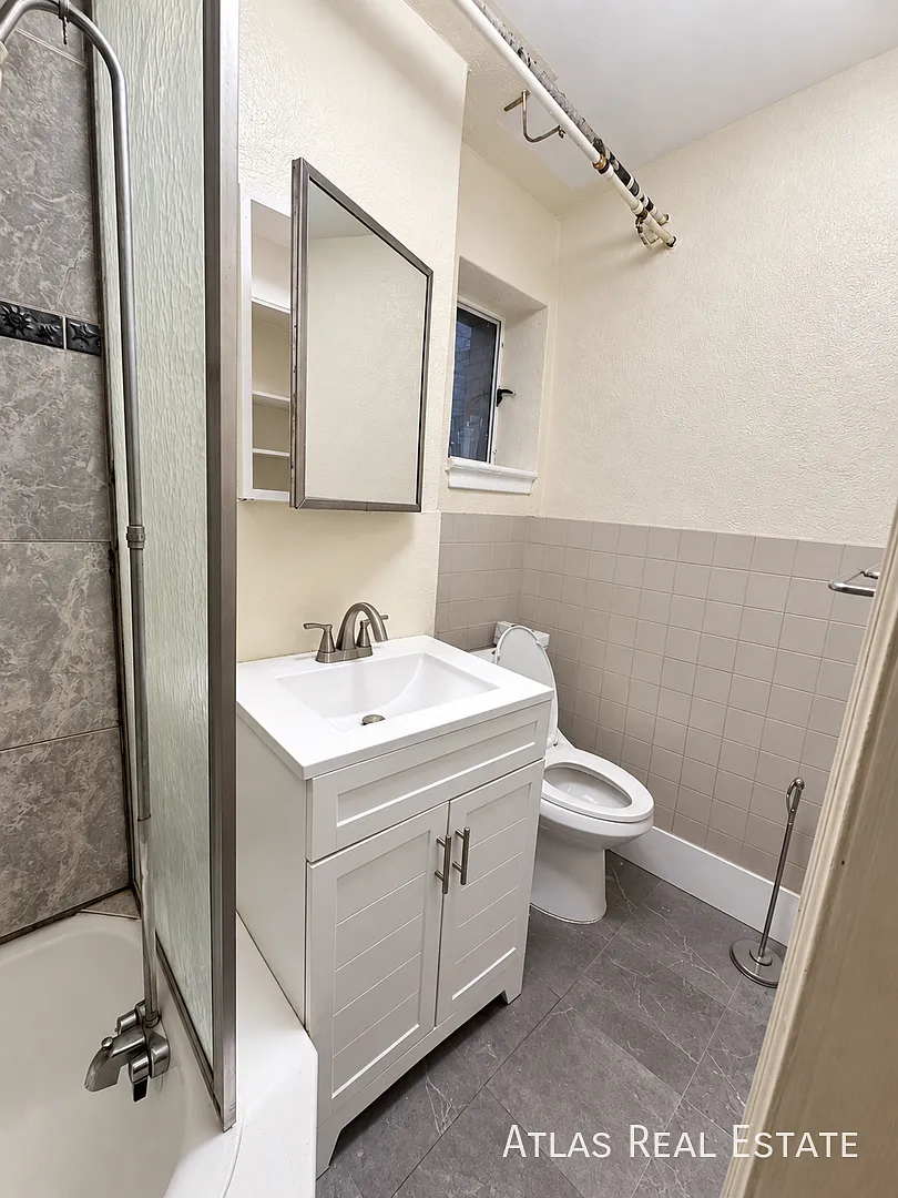 1 bed, 1.0 bath, 600 sqft, $905 — Photo 4