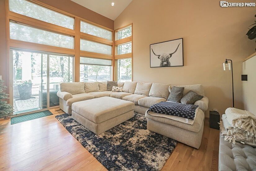 Furnished condo in Bend OR