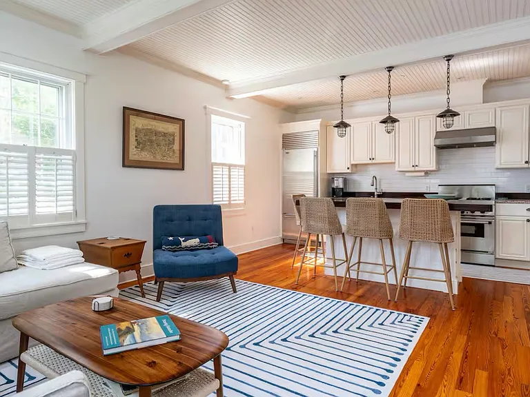 23 W Chester St #B — Photo 3
