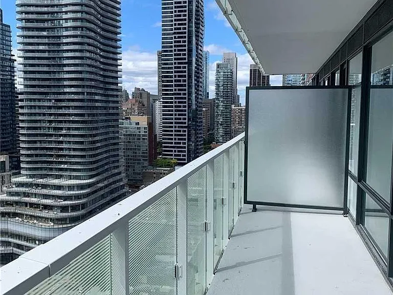 501 Yonge St #1201 — Photo 20