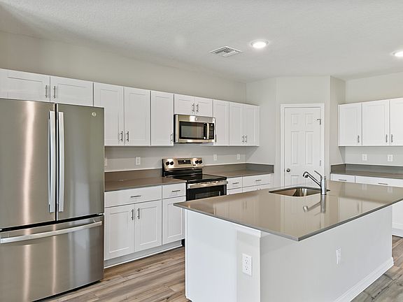 Gabriela - Coastal Contemporary Interior Design