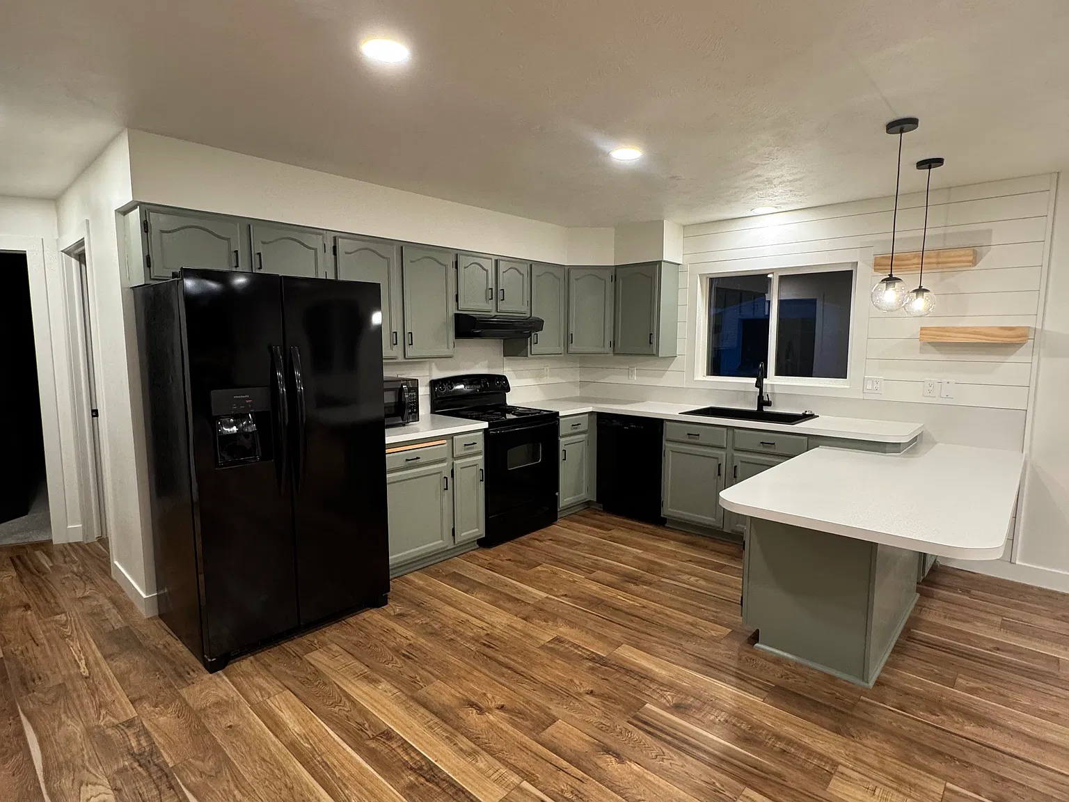 2 bed, 1288 sqft, $1,740 — Photo 1