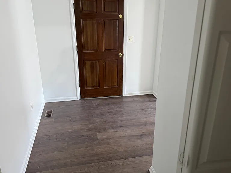 206 Sunnybrook Ln — Photo 3