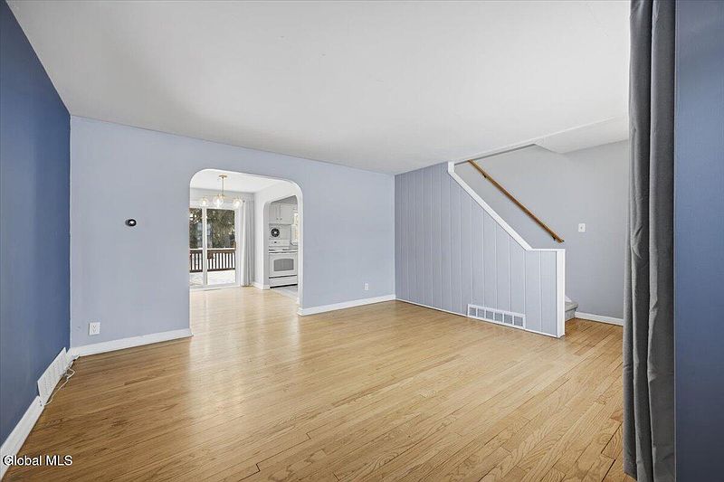 3rd image of 1097 Fort Hunter Road