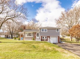 47 Hillside Ave, South Hadley, MA 01075