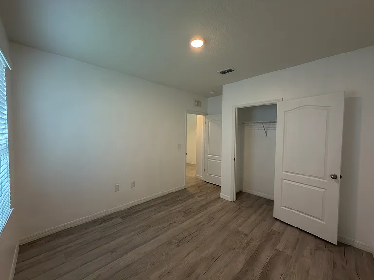 276 Willow Bend Dr — Photo 9