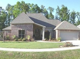 121 Wood Thrush Dr, Madisonville, LA 70447