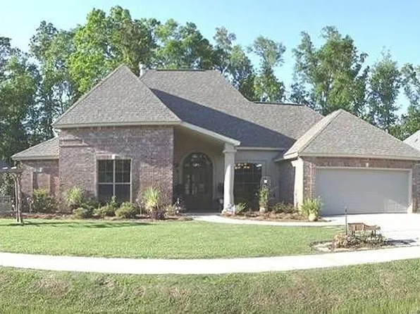 121 Wood Thrush Dr, Madisonville, LA 70447