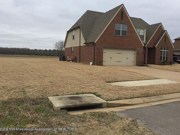 2nd image of 13573 N Lapstone Ln