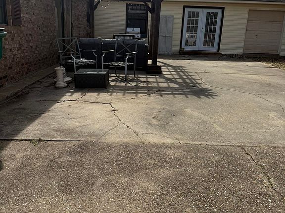 3rd image of 519 N 5th St