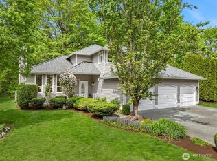 26226 NE 45th St, Redmond, WA