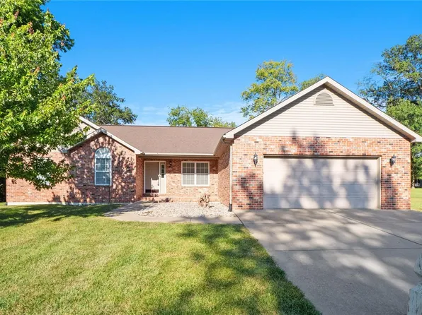 404 Chimney Rock Dr, Freeburg, IL 62243