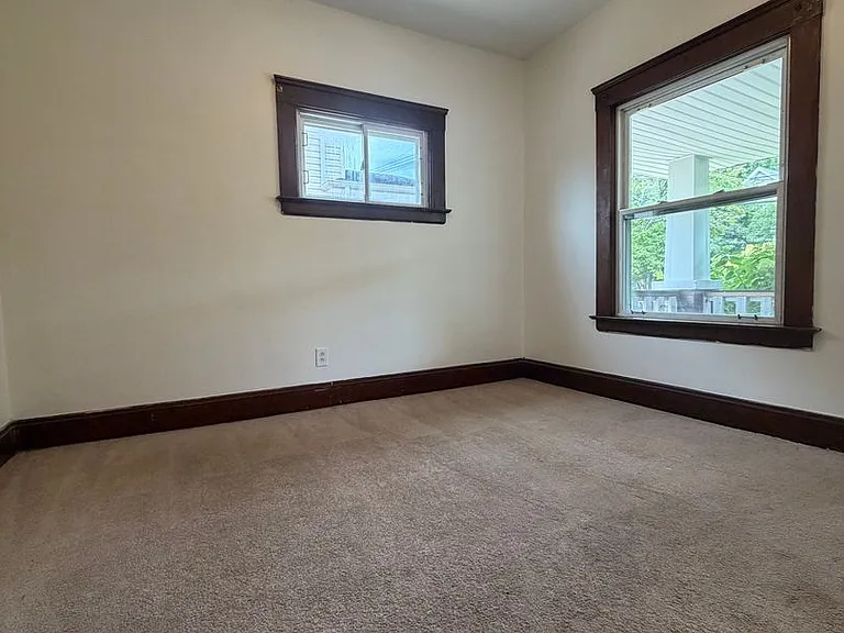 4517 Bucyrus Ave — Photo 7