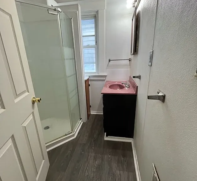 1113 Clark St #2 — Photo 10