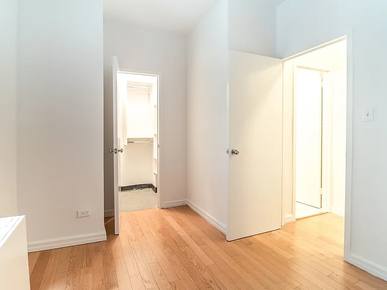 4 Park Ave #12M — Photo 11