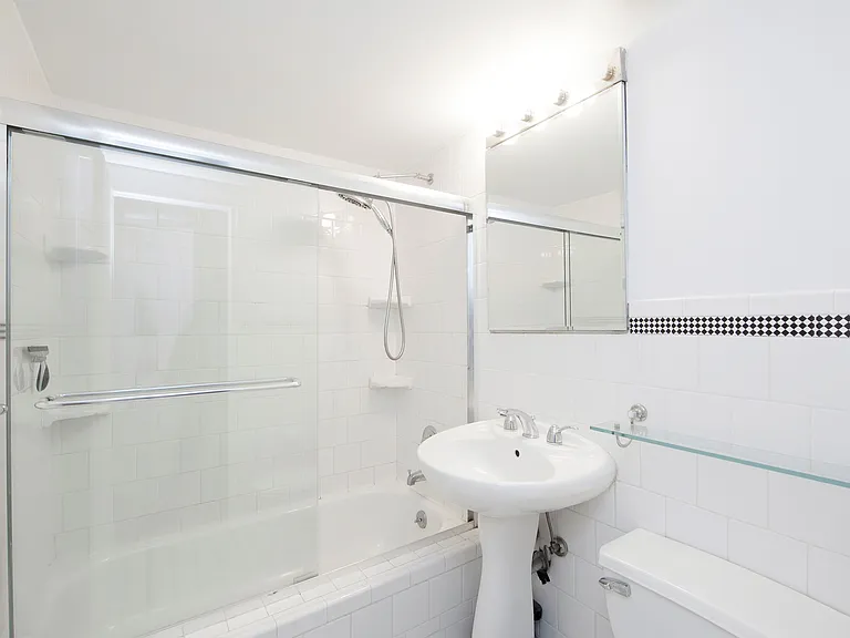 250 Mercer St #B908 — Photo 10