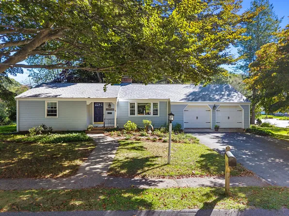 48 Great Hammock Road, Old Saybrook, CT 06475