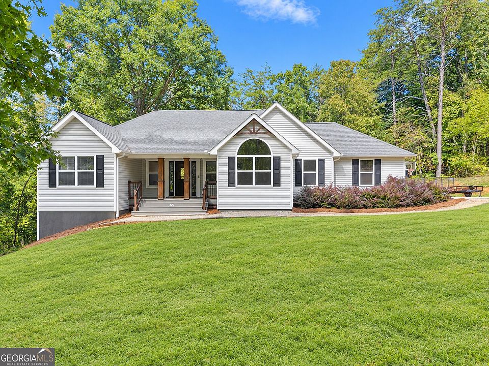 1st image of 227 Clarkesville Heights Dr