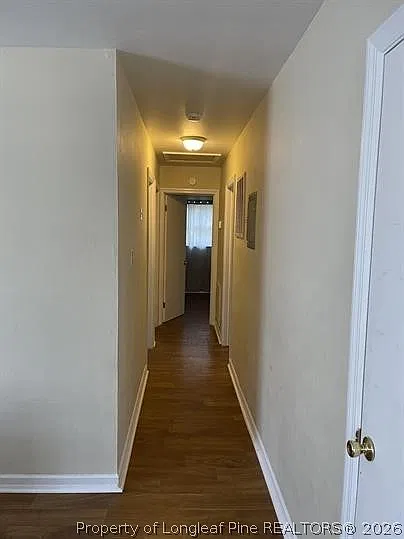 3 bed, 1.0 bath, 864 sqft, $1,300 — Photo 4