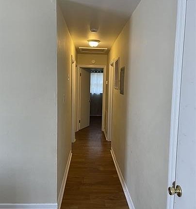 4th image of 1621 Rudolph St