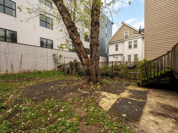 233 Bidwell Avenue image 13 of 16