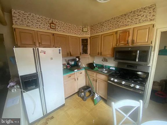 3rd image of 2908 Fendall Rd