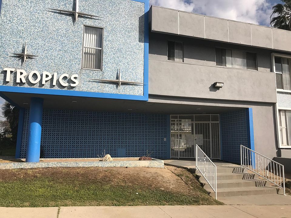 2nd image of 2030 W El Segundo Blvd APT 12