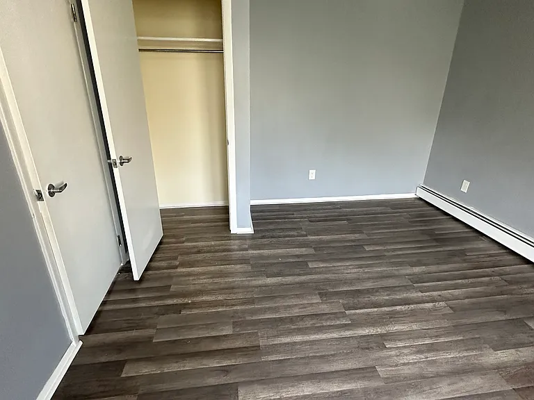 35-37 W 29th St #12 — Photo 6