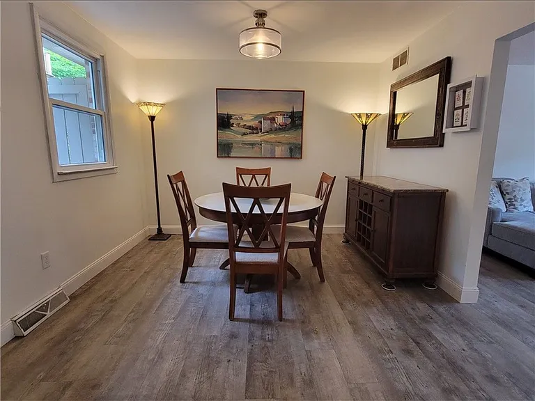 611 Broadhead Ave — Photo 9