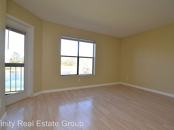 4th image of 2231 Cascades Blvd Unit 206
