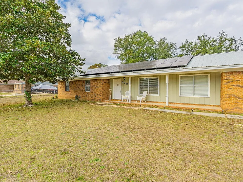 3083 Skyline Dr