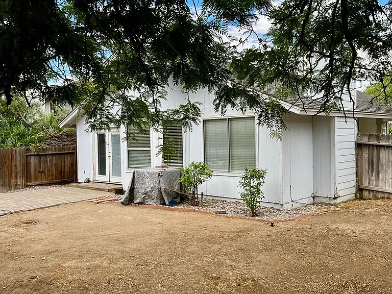 1141 Ambassador Dr — Photo 14