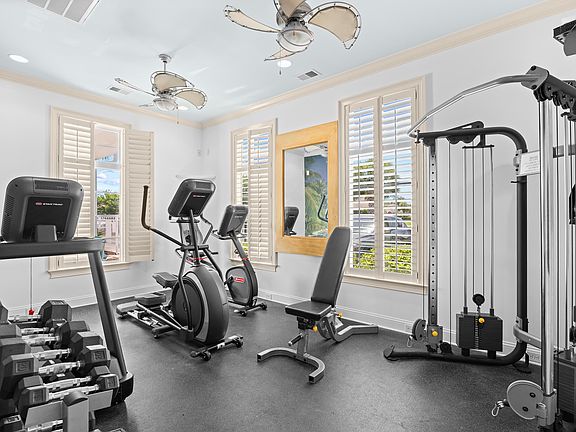 5th image of 344 Saint Catherine Bay Ct.
