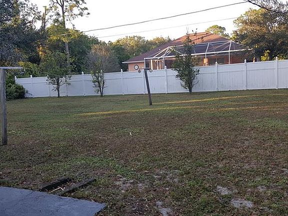 5th image of 22492 Delhi Ave