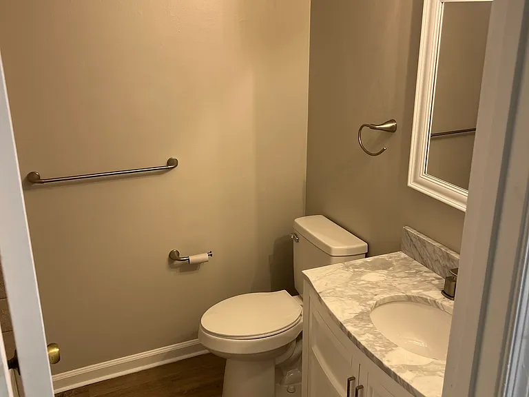 944 Floyd Ave SW #A — Photo 11