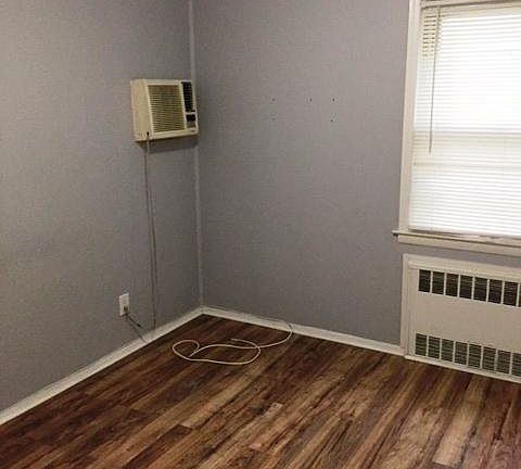 4th image of 8136 262nd St Unit 1