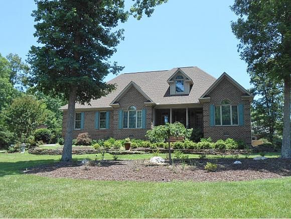 1st image of 301 Pebble Beach Dr