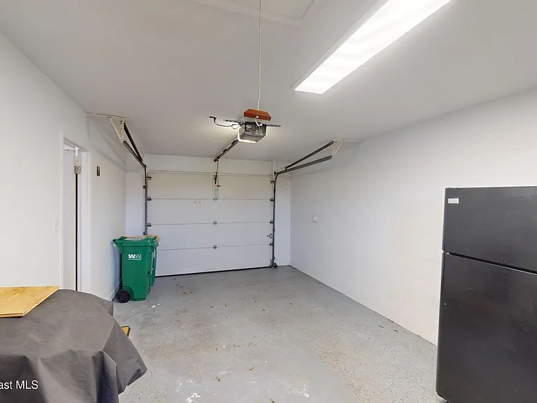 216 Country Club Dr — Photo 37
