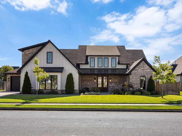 7321 Lake Point Cir, Benton, AR 72019
