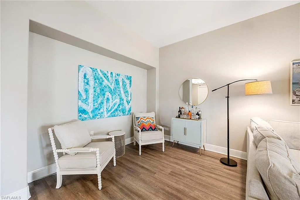 3 bed, 3.0 bath, 2502 sqft, $8,500 — Photo 4