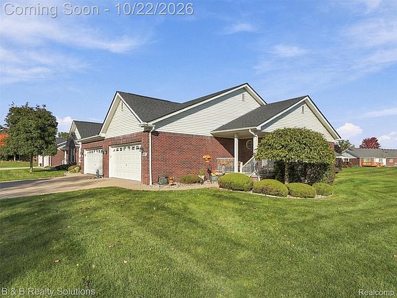 3rd image of 439 Ewell St