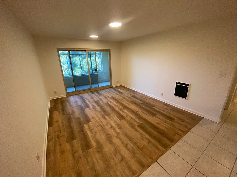 466 Crescent St #213 — Photo 7