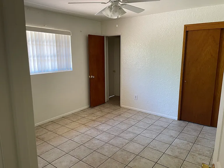 836 W Howe St — Photo 10