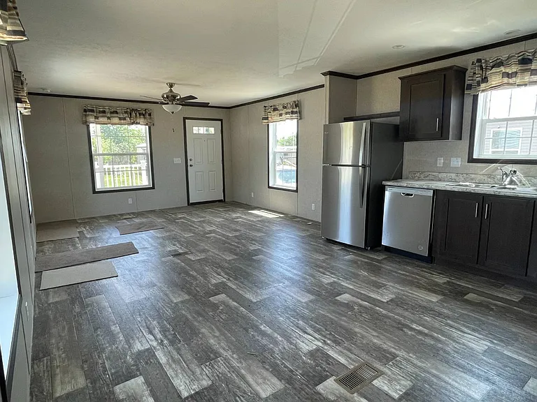1946 Wyoming Ave #203 — Photo 3