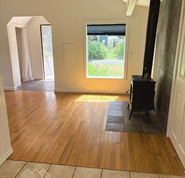 6239 SW Jetty Ave — Photo 4